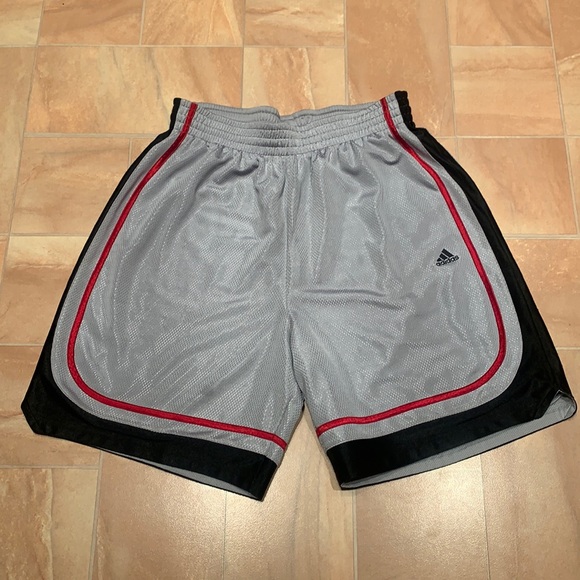 Adidas shorts - Picture 1 of 3